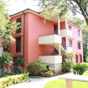 https://villa-plavo-more.in-istria.net